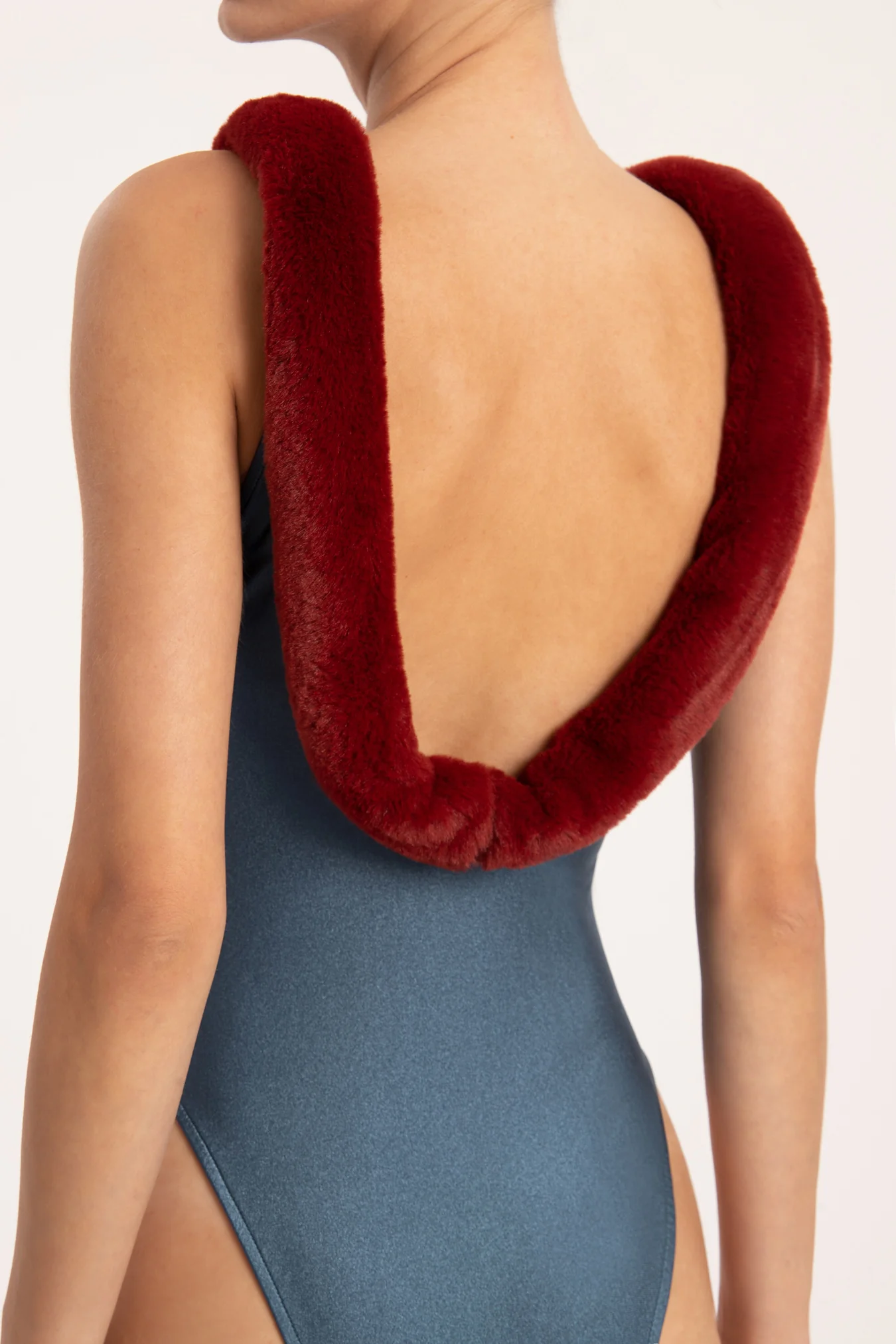 Après-Ski Swimsuit - Image 5