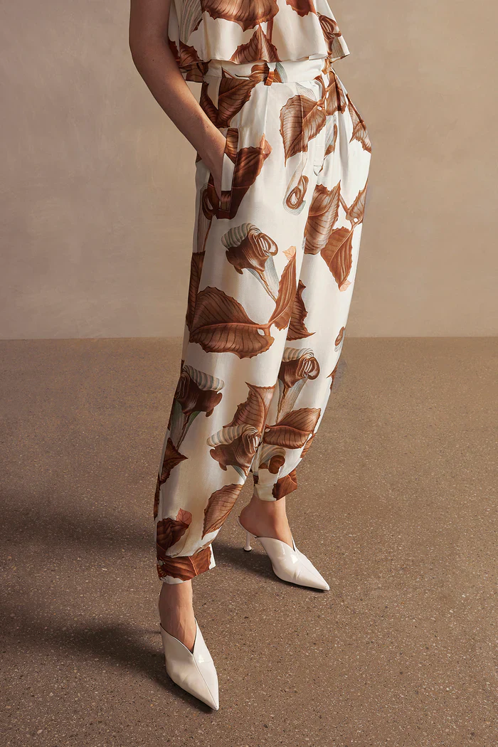 Arisaema Carrot Pants - Image 4