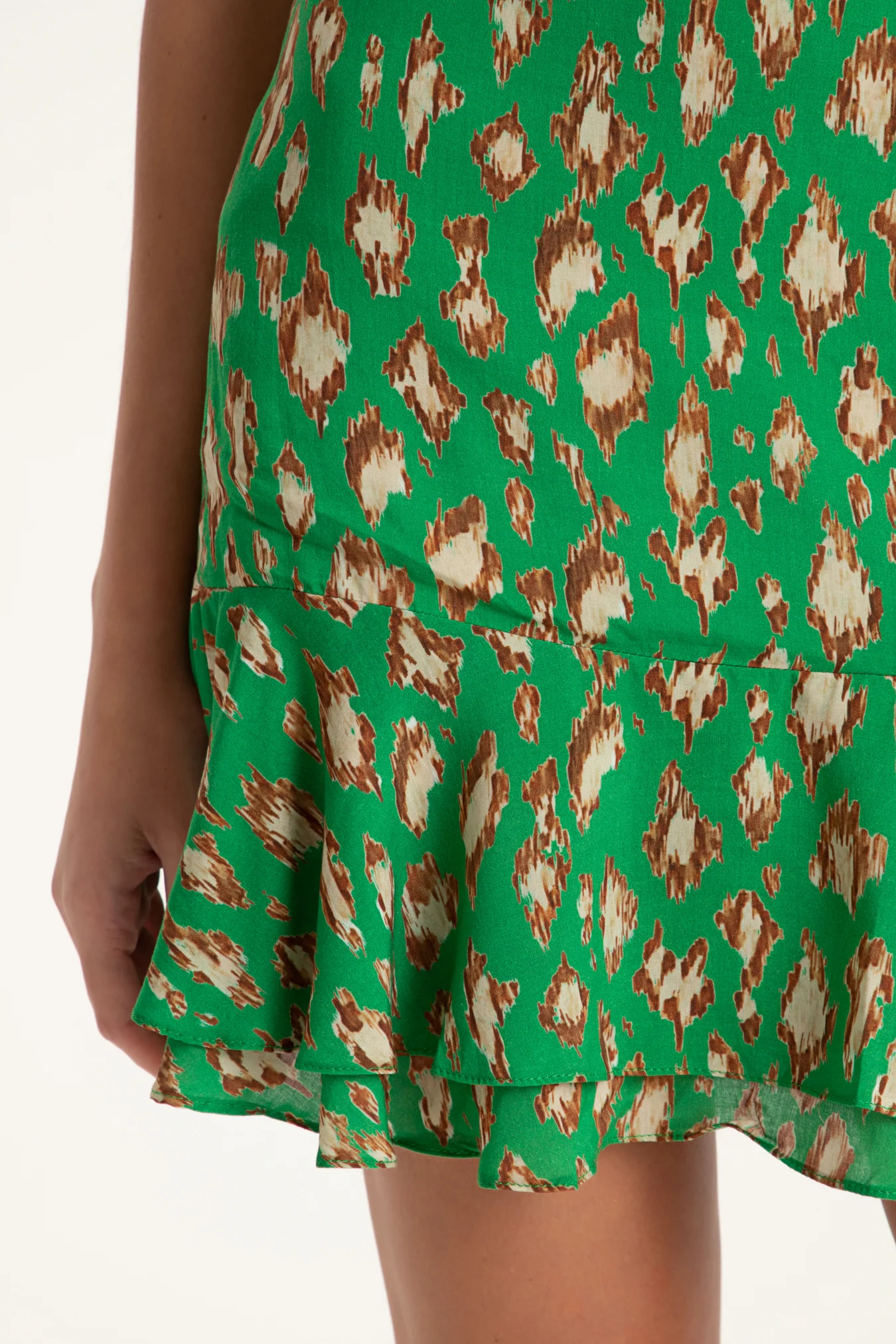 Brush Leopard Print Short Skirt - Image 4