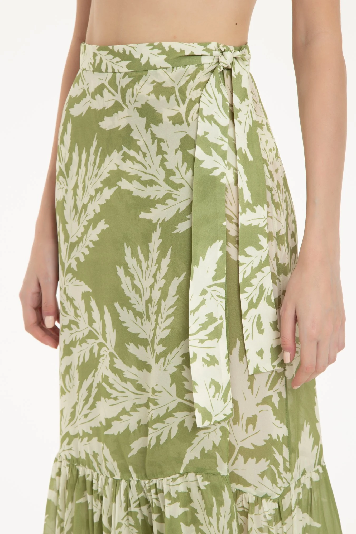 Classic Foliage Pareo Skirt - Image 3