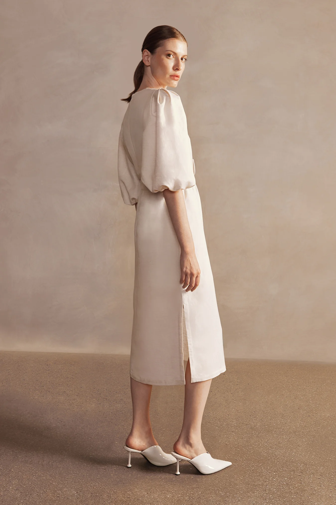 Demi Pois Puff-Sleeved Midi Dress - Image 4