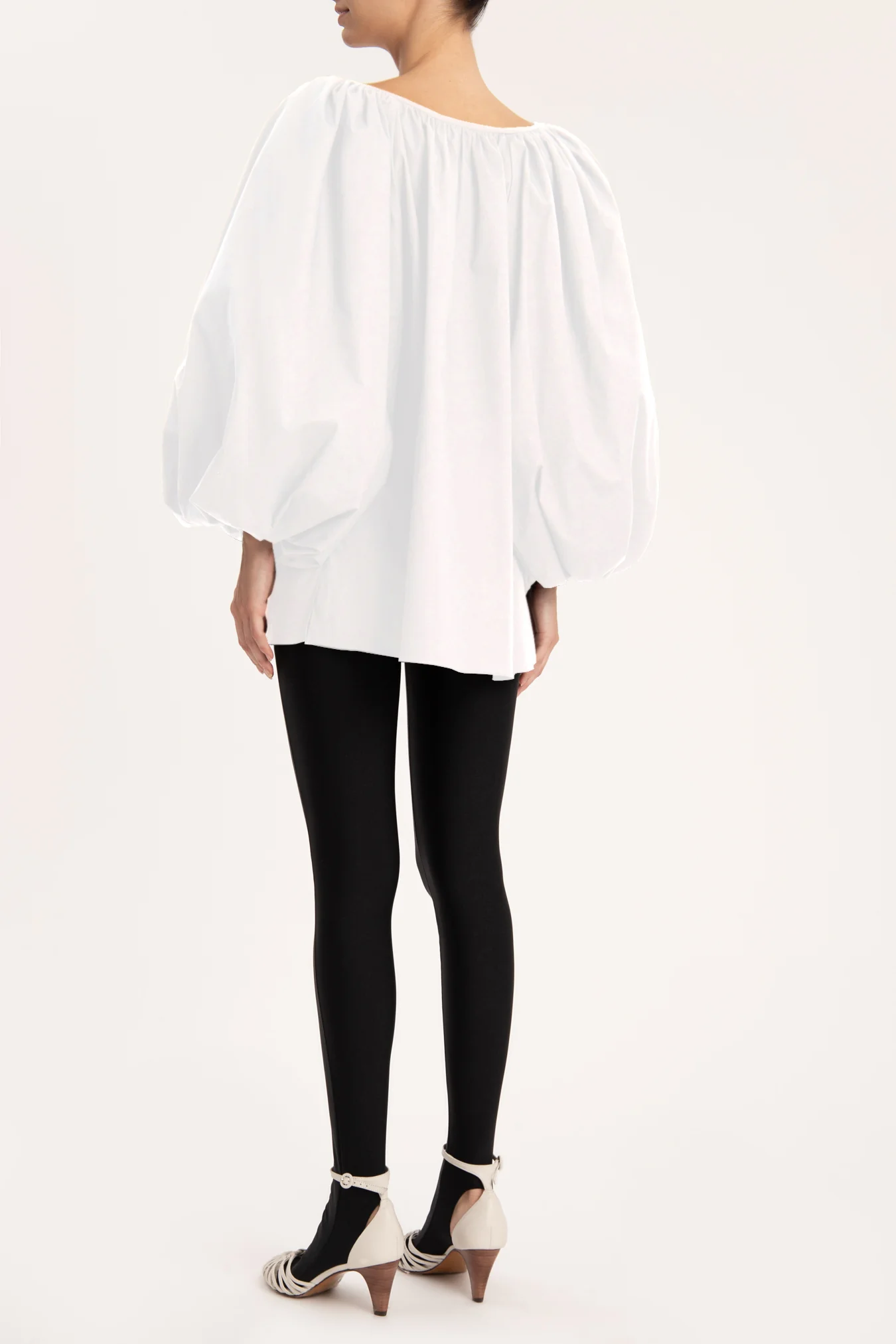 Effortless Chic Puff-Sleeved Blouse - Image 10