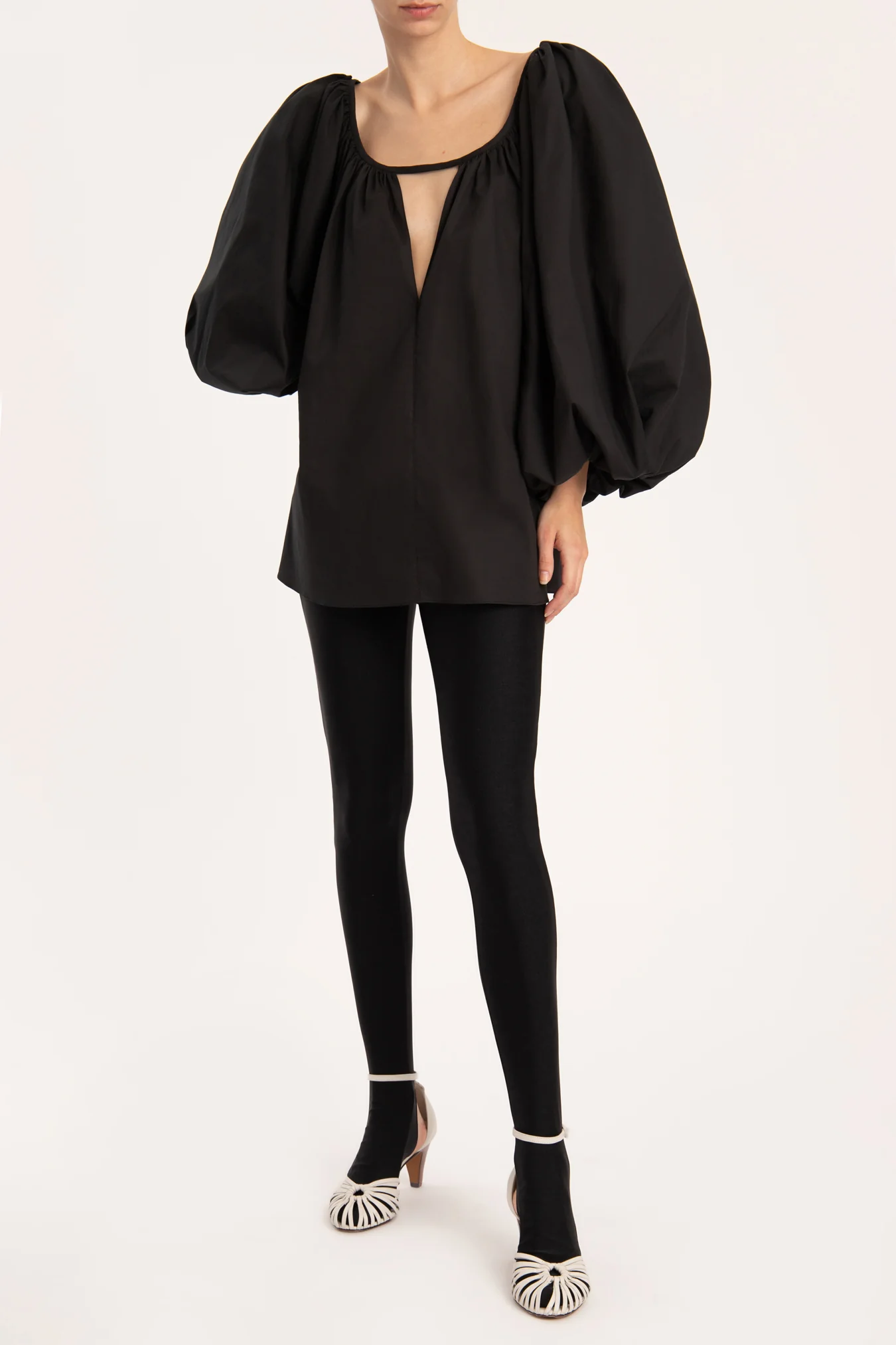 Effortless Chic Puff-Sleeved Blouse - Image 7