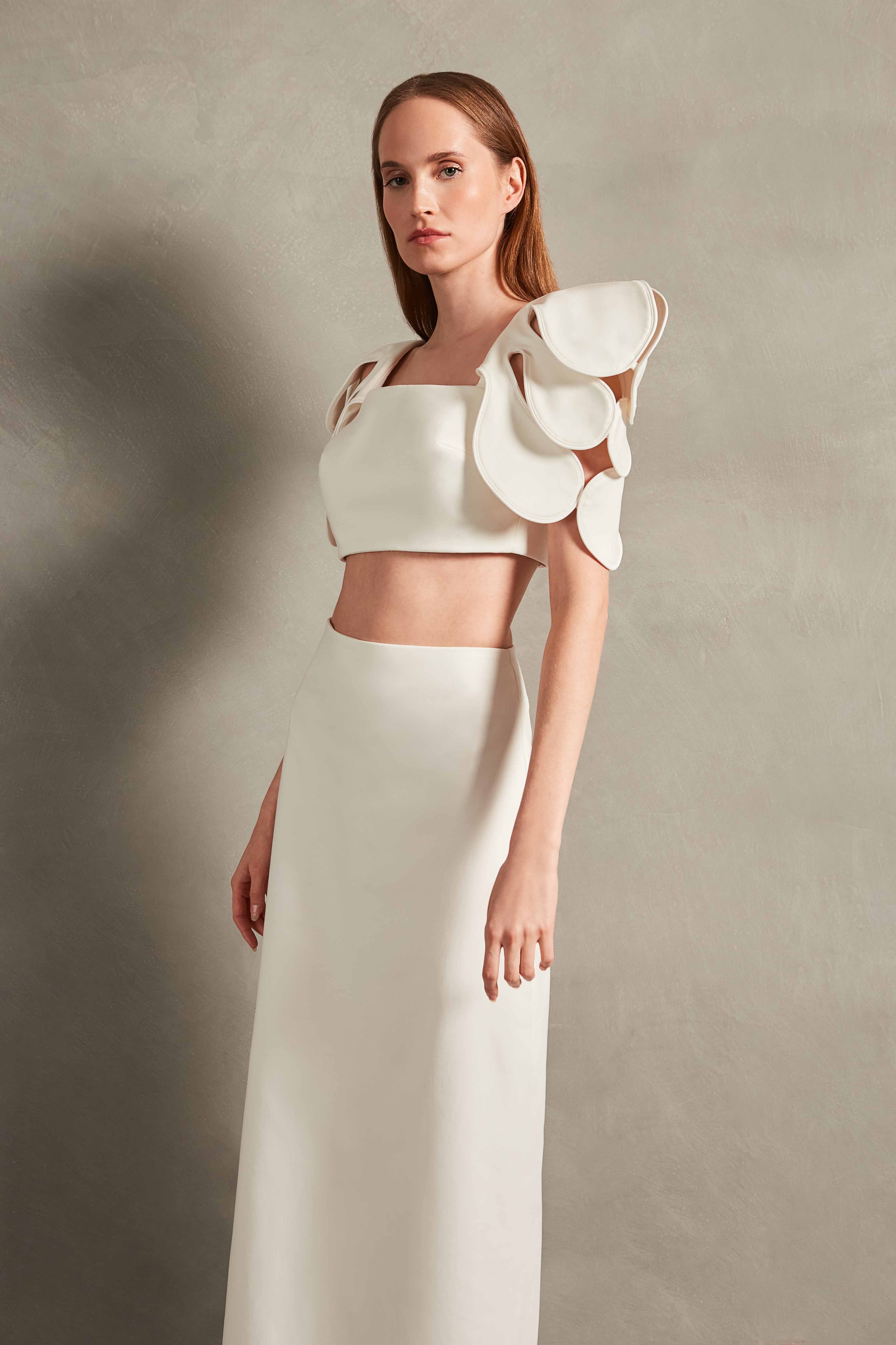 Floral Solid Cropped Blouse - Image 5