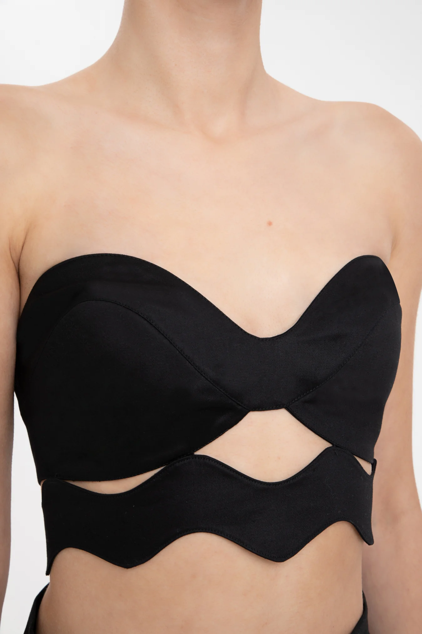 Moves Top & High-Waisted Bottom Set - Image 5
