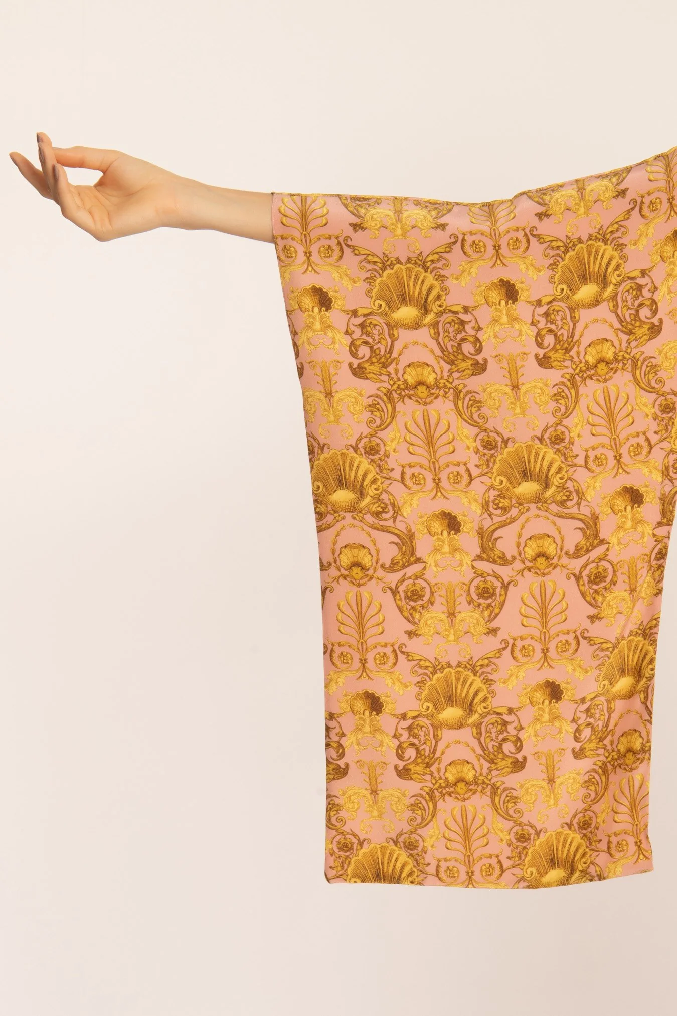 Seashell Midi Robe With Knot - Image 4