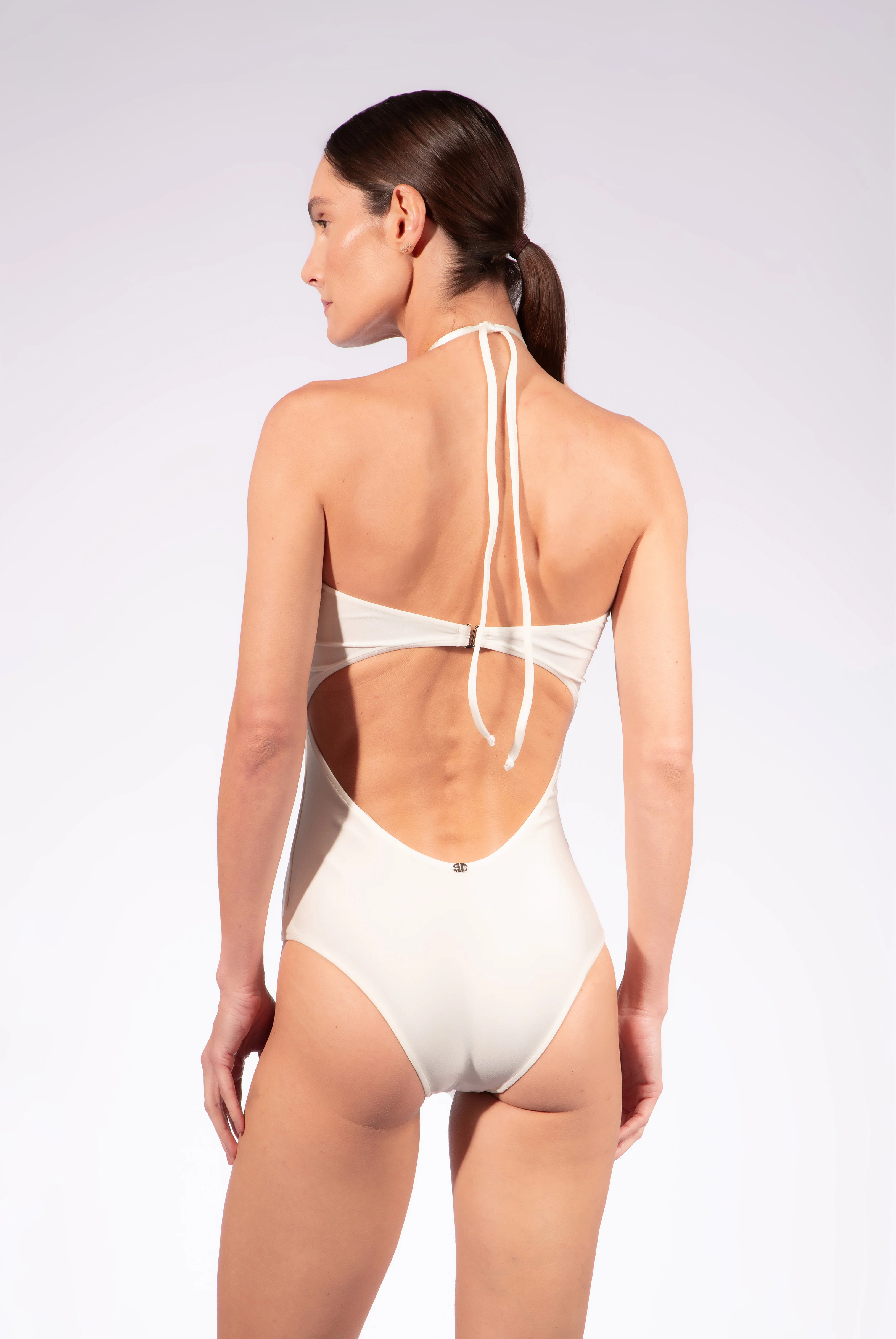 Solid Chain Halterneck Swimsuit - Image 11