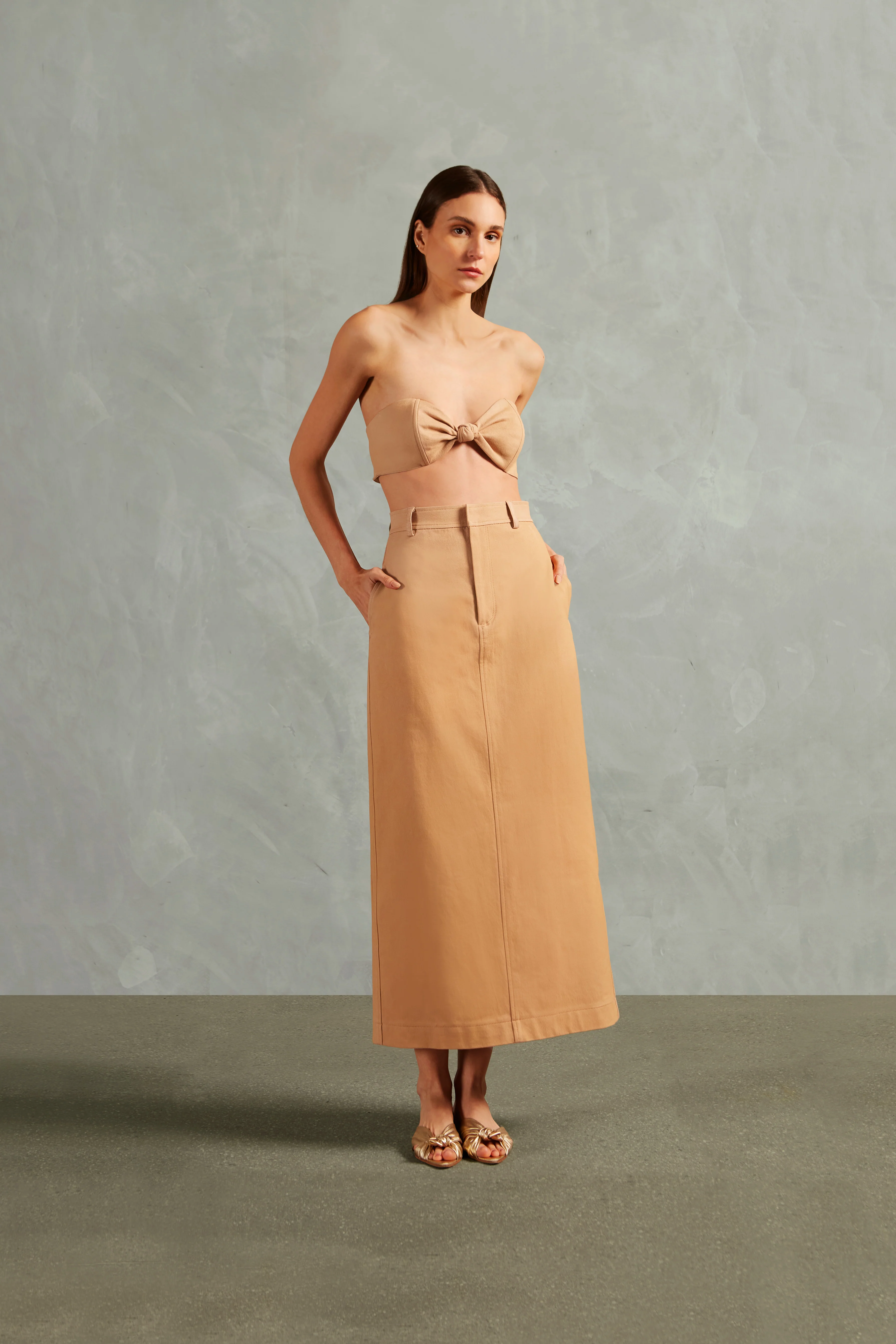 Bicolor Solid Strapless Top