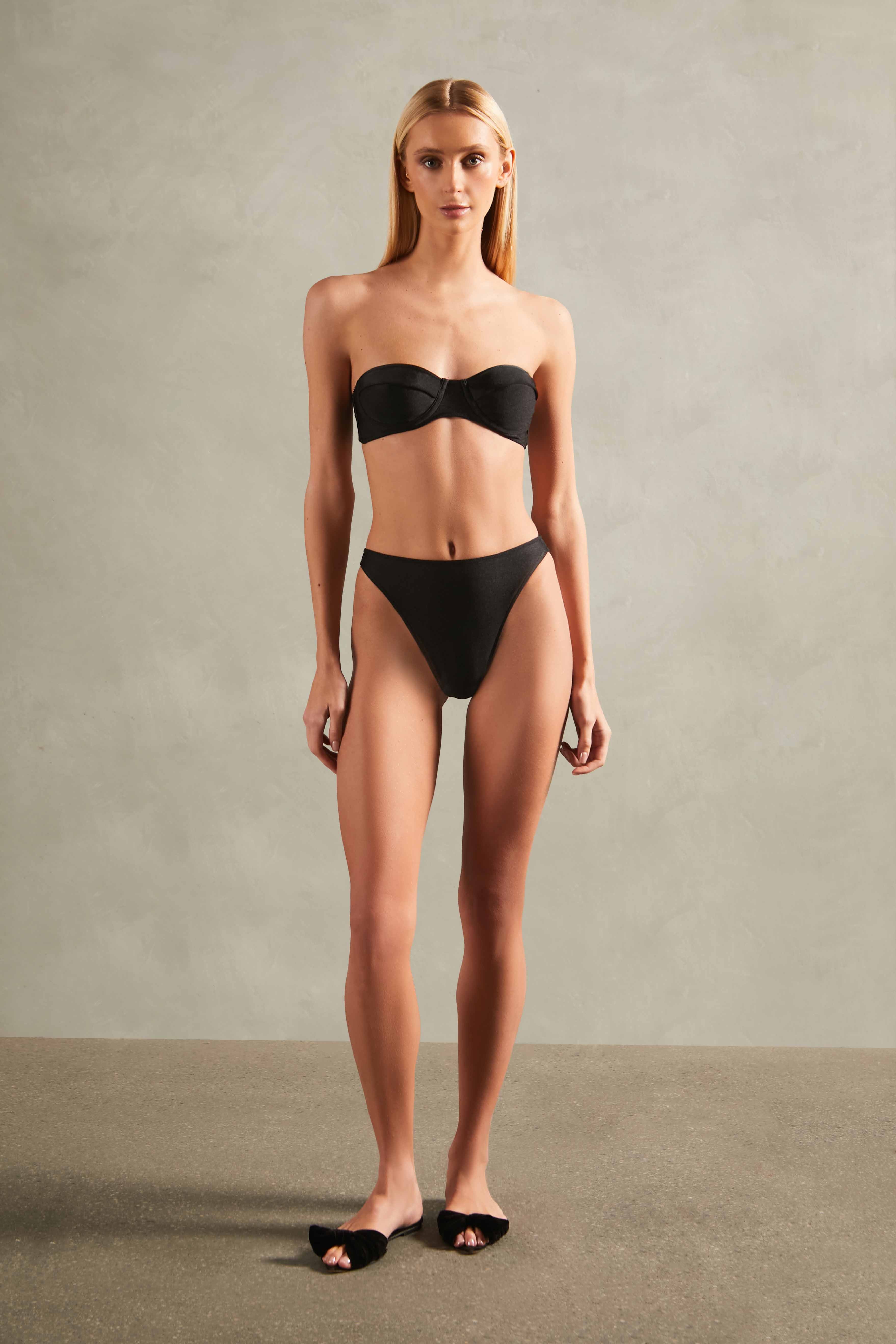 Timeless High-Leg Strapless Bikini